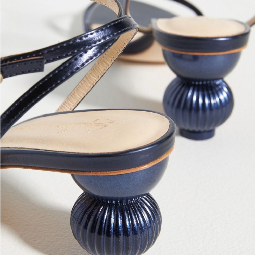 Guilhermina Sculptural Heeled Sandals - Picture 2 of 5